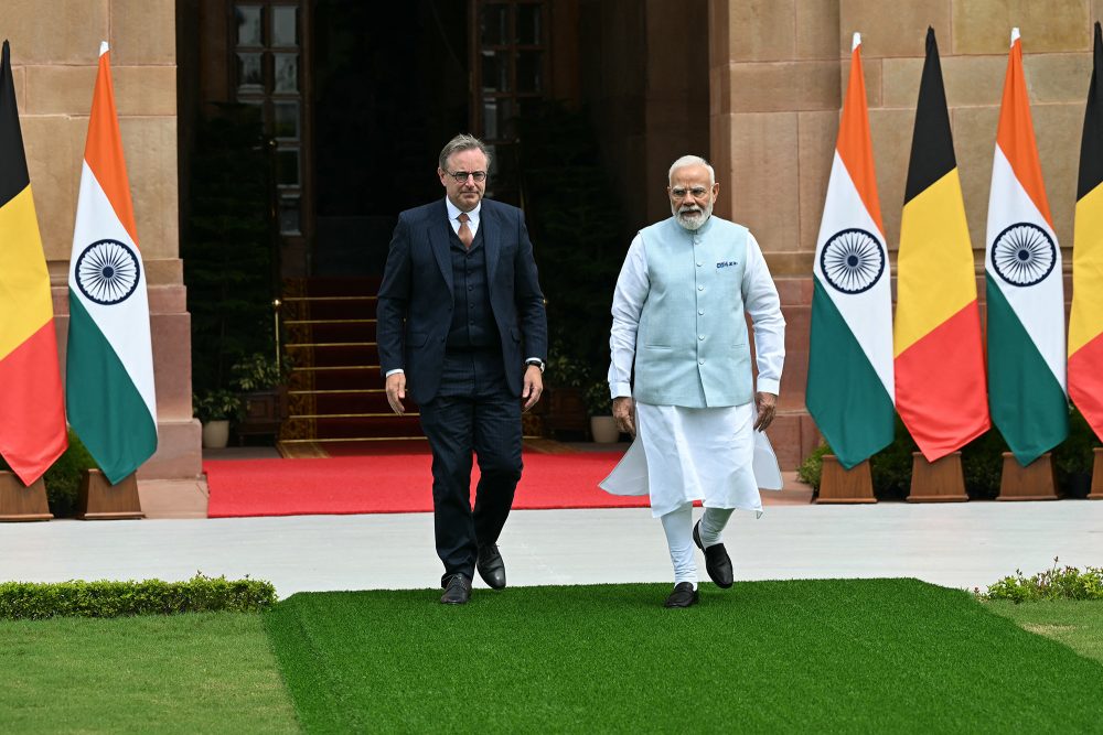 Bart De Wever und Indiens Premierminister Narendra Modi vor dem Hyderabad House in Neu Delhi