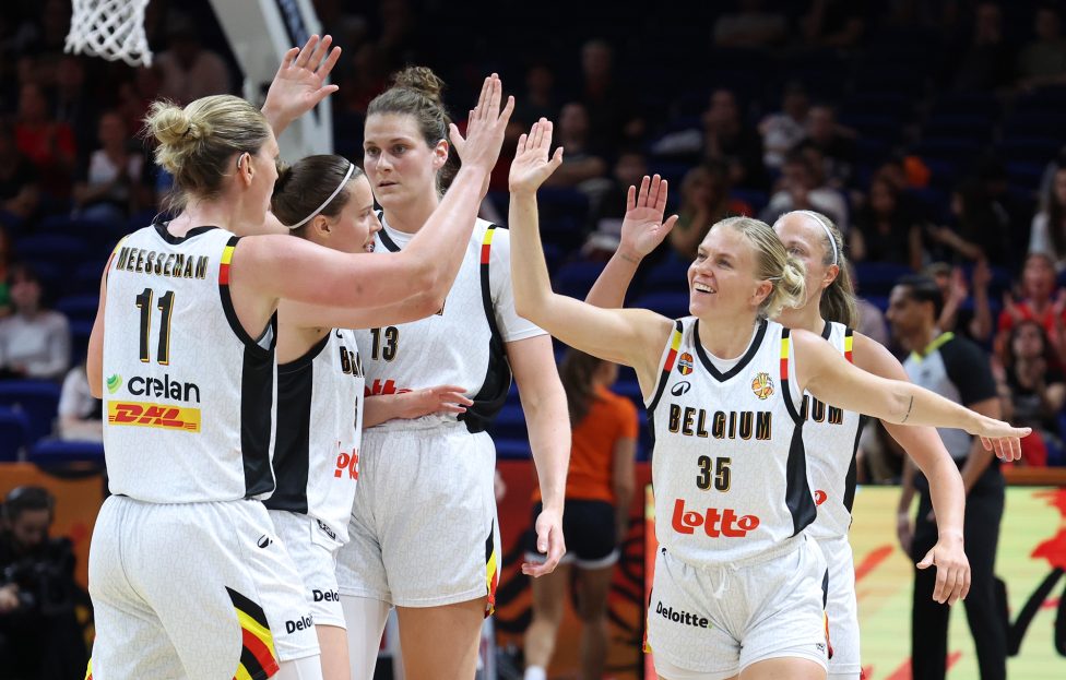 Die Belgian Cats feiern nach dem Einzug ins Viertelfinale der Basketball-WM
