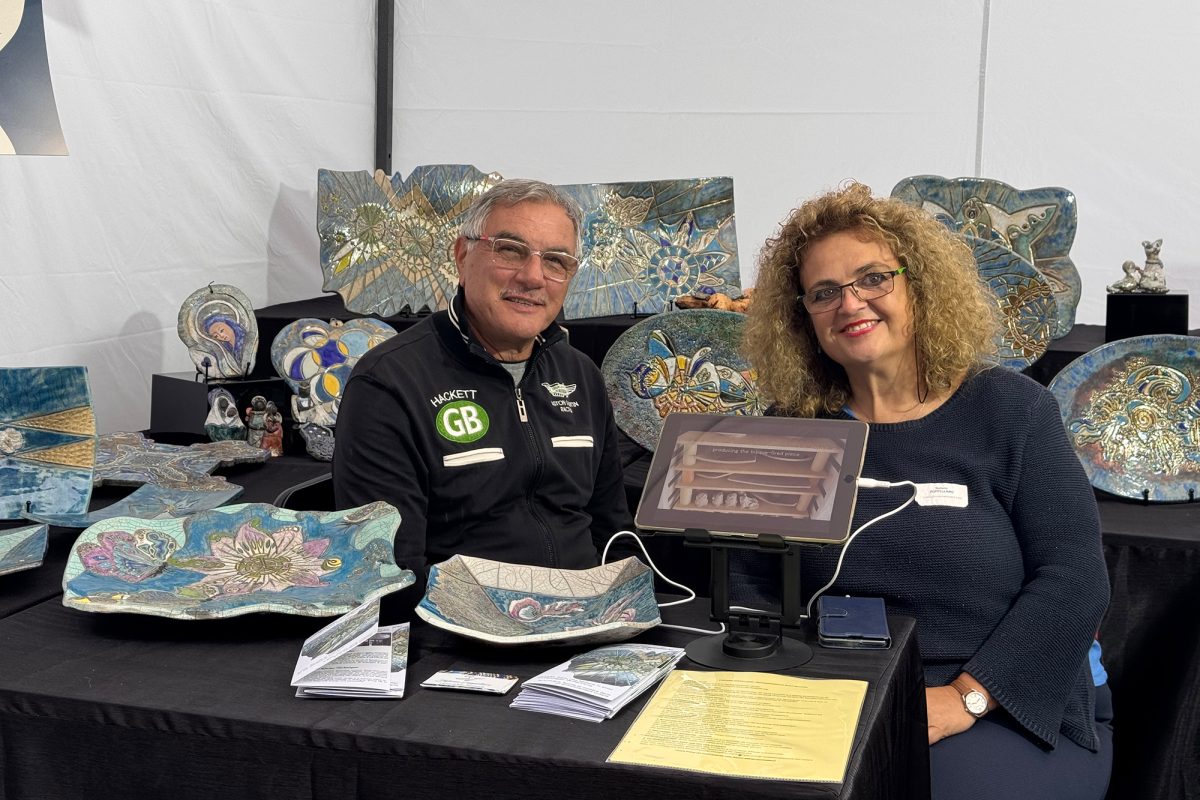 Teilnehmerin Stefania Zoppellaro an ihrem Stand