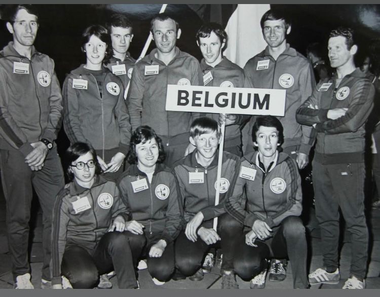 Karl Schwall mit der belgischen Mannschaft