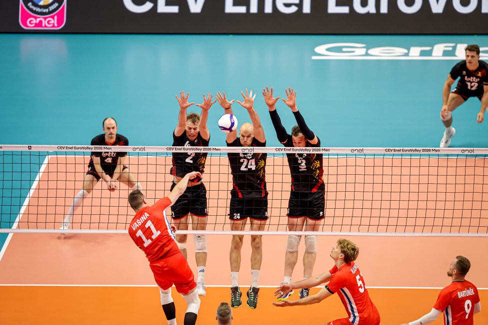 Spieler der Red Dragons und von Tschechien in Aktion
