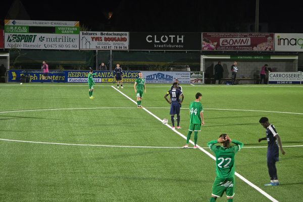 Anpfiff beim Spiel zwischen Kelmis und Lessines