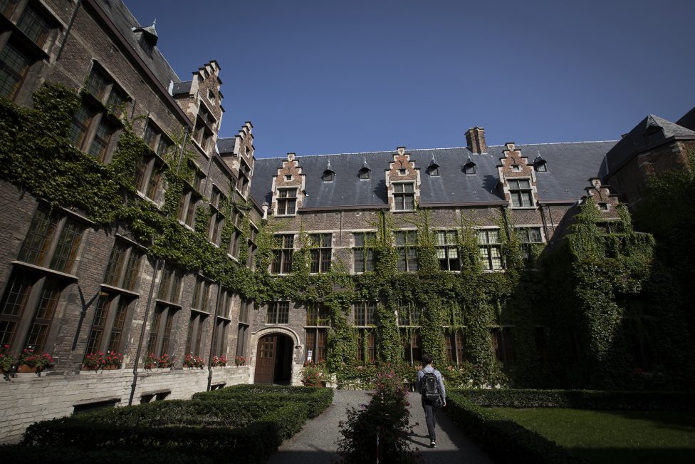 Haupteingang der Universität Antwerpen