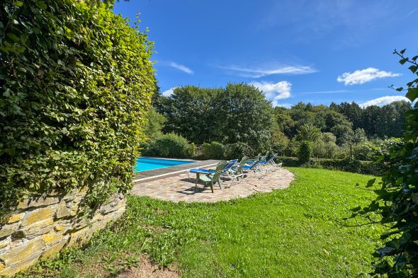 Schwimmbecken am Campingplatz "La Plage" am See von Robertville