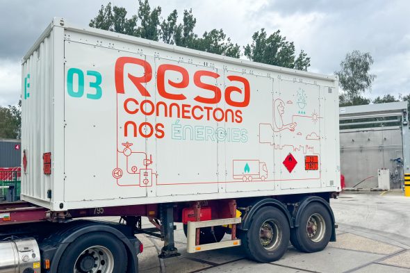 LKW von Resa mit der CNG-Gas-Ladung