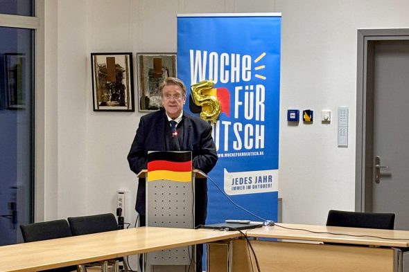 Agora Theater gestaltet Auftaktveranstaltung der Woche für Deut