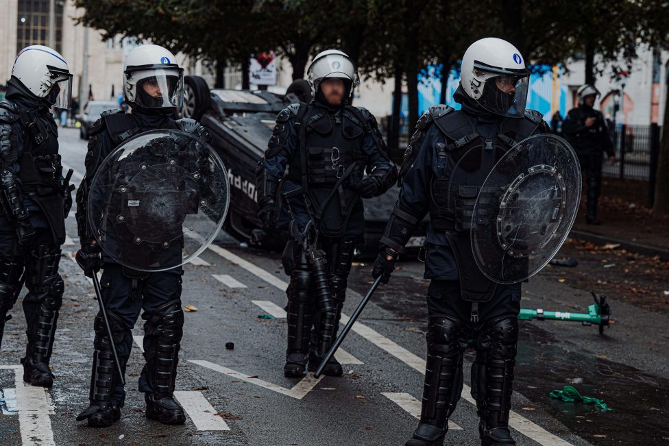 Polizisten während der nationalen Demo in Brüssel