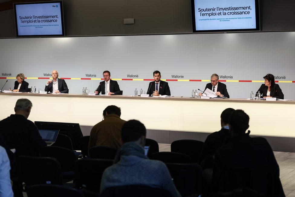 Pressekonferenz der wallonischen Regierung zur Vorstellung des Haushalts am Montag