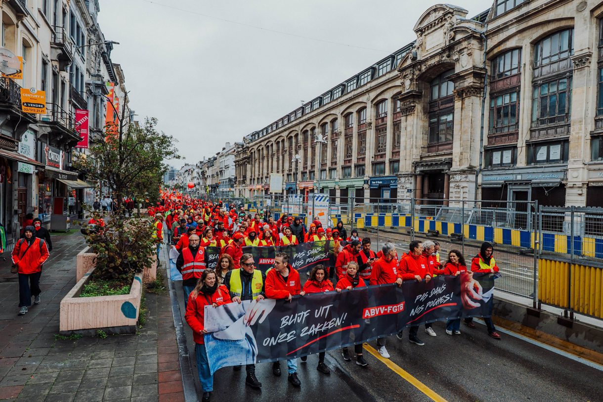 Gewerkschafter ziehen durch die Straßen von Brüssel