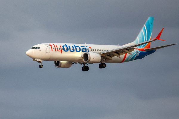 Eine Maschine der Fluggesellschaft Flydubai im Landeanflug