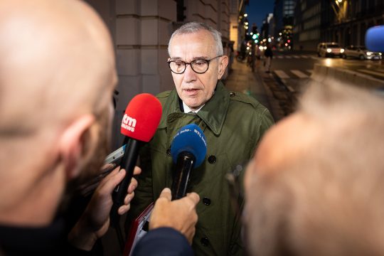 Der Vizepremierminister und Minister für Volksgesundheit und Soziales, Frank Vandenbroucke, gibt ein Interview