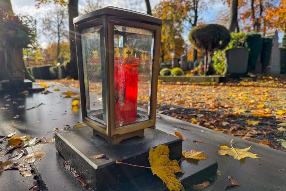 Grabschmuck auf Eupener Friedhof