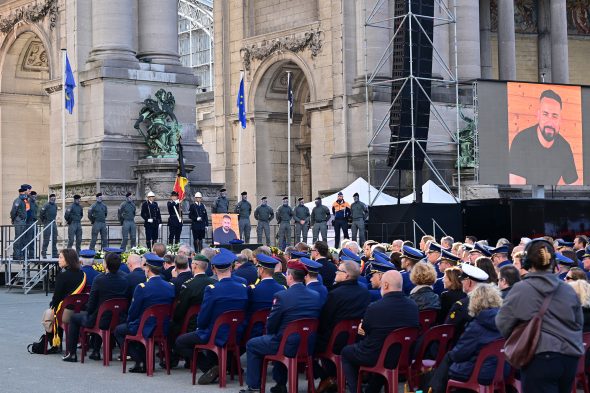 Kollegen erinnern an den getöteten Polizisten Nordine El Talbi