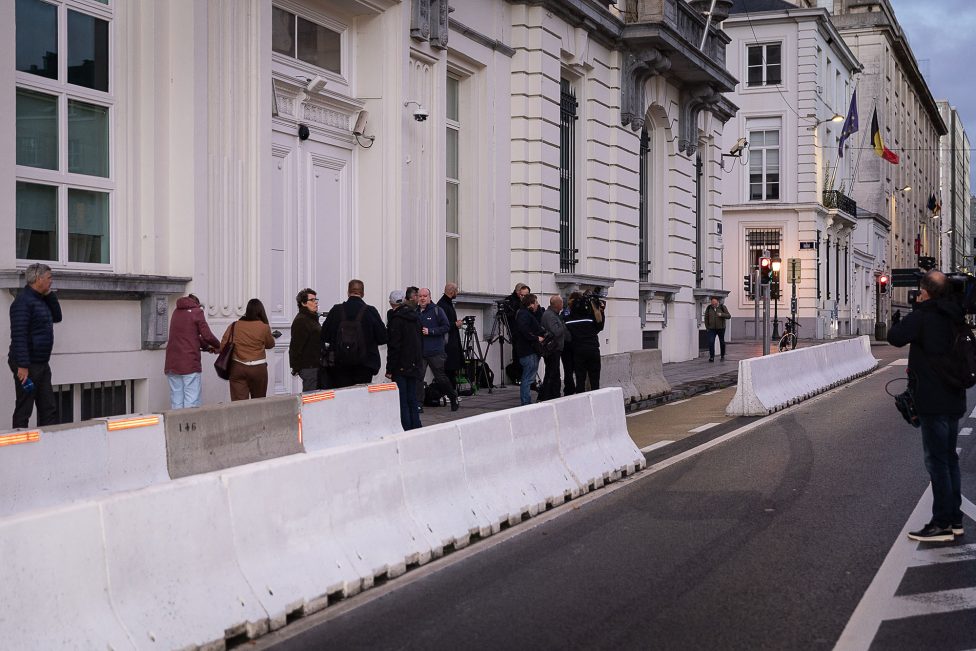 Die Minister des Kernkabinetts treffen am Versammlungsort ein