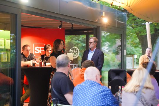 Linda Zwartbol mit Paul Magnette