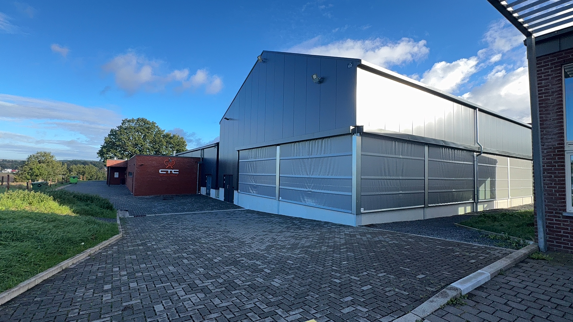Erste Padel-Hybridhalle der DG in Kelmis