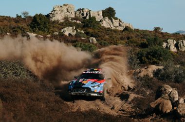 Der Hyundai von Thierry Neuville/Martijn Wydaeghe bei der Rallye Italien