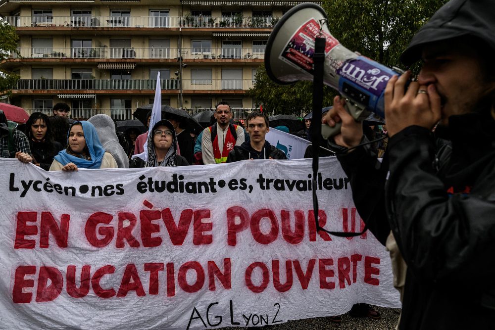 Schülerprotest in Bron im Außenbezirk von Lyon