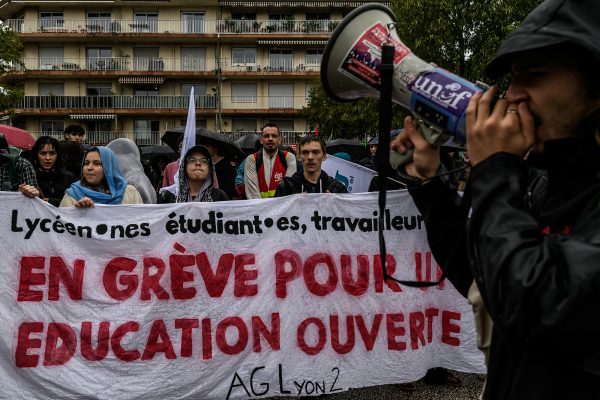Schülerprotest in Bron im Außenbezirk von Lyon