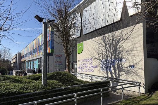 Außenaufnahme vom Campus Solbosch der Freien Universität Brüssel