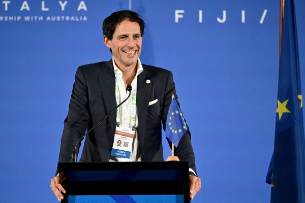 Wopke Hoekstra während einer Pressekonferenz am Rande des Pacific Pre-COP31-Gipfels in Nadi