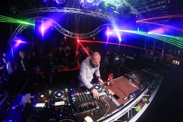 Andreas Justen aka JustMonti beim Forest Rave in Montenau