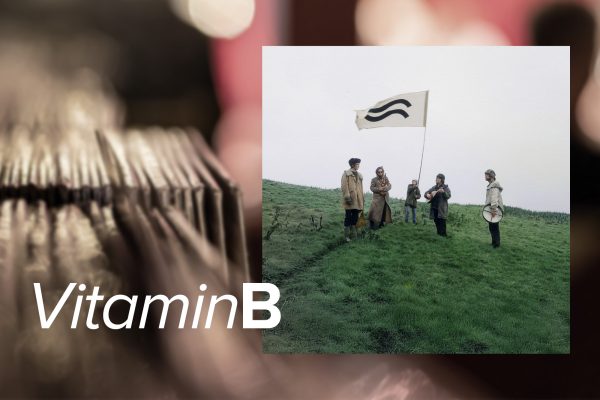 "Hum" von Swim Deep (Label: Submarine cat Records)